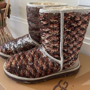 Ugg Classic Short Bootie - Champagne Sequin